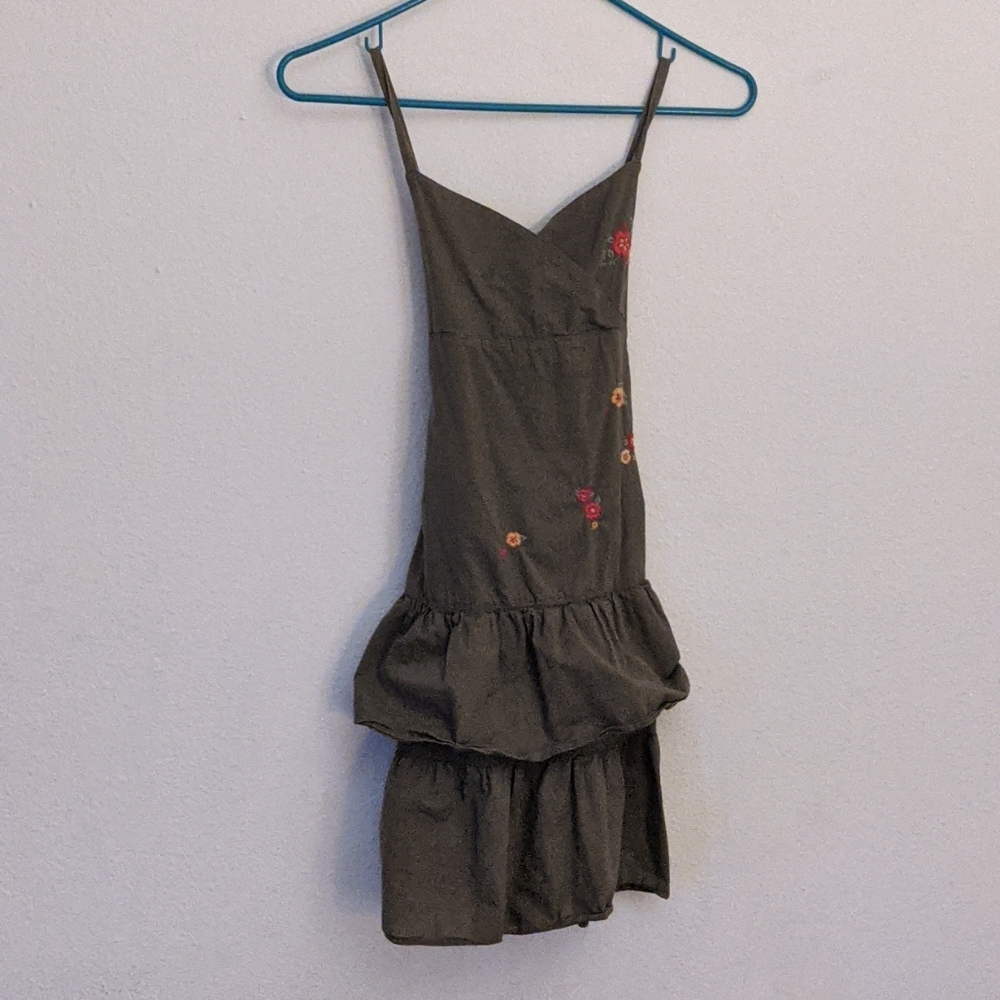 Girls dress never worn